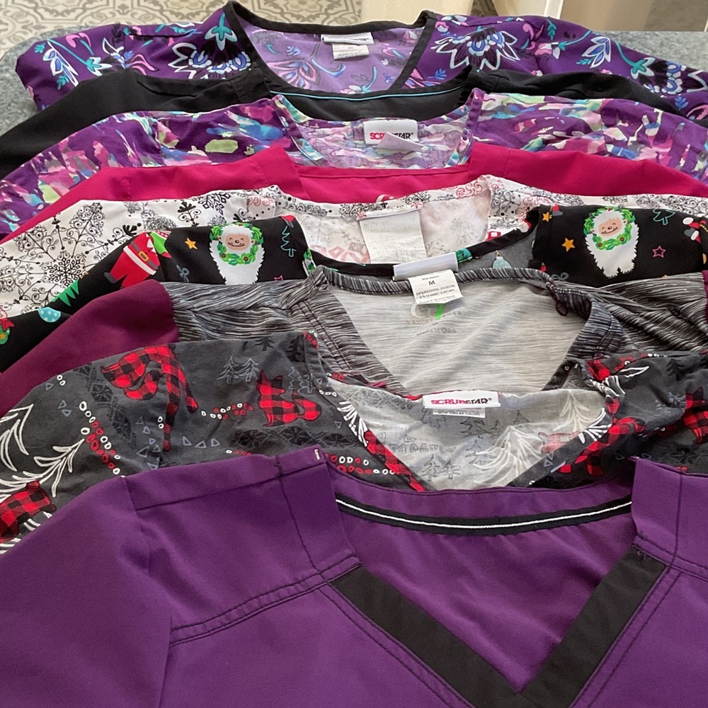 Scrub tops 9 size M